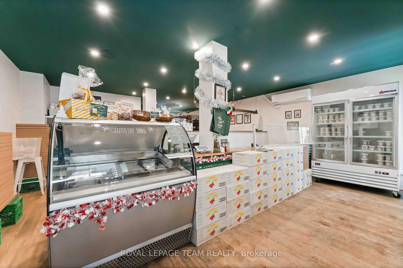 806 March Road E - Photo 14