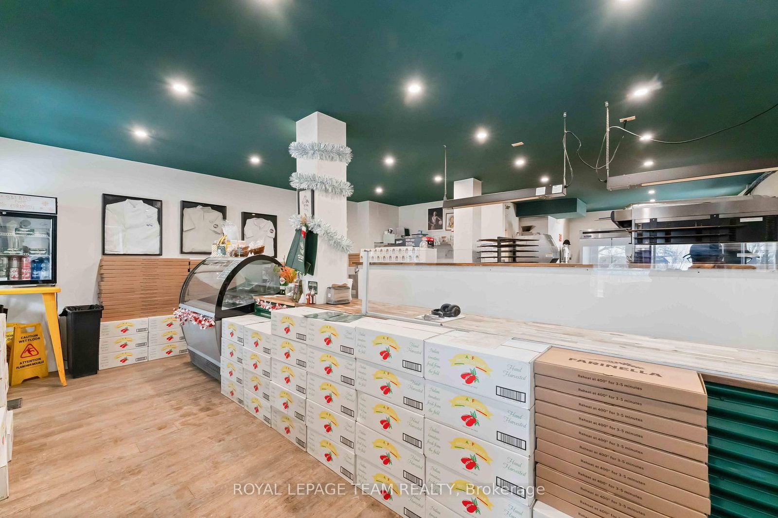 806 March Road E - Photo 16