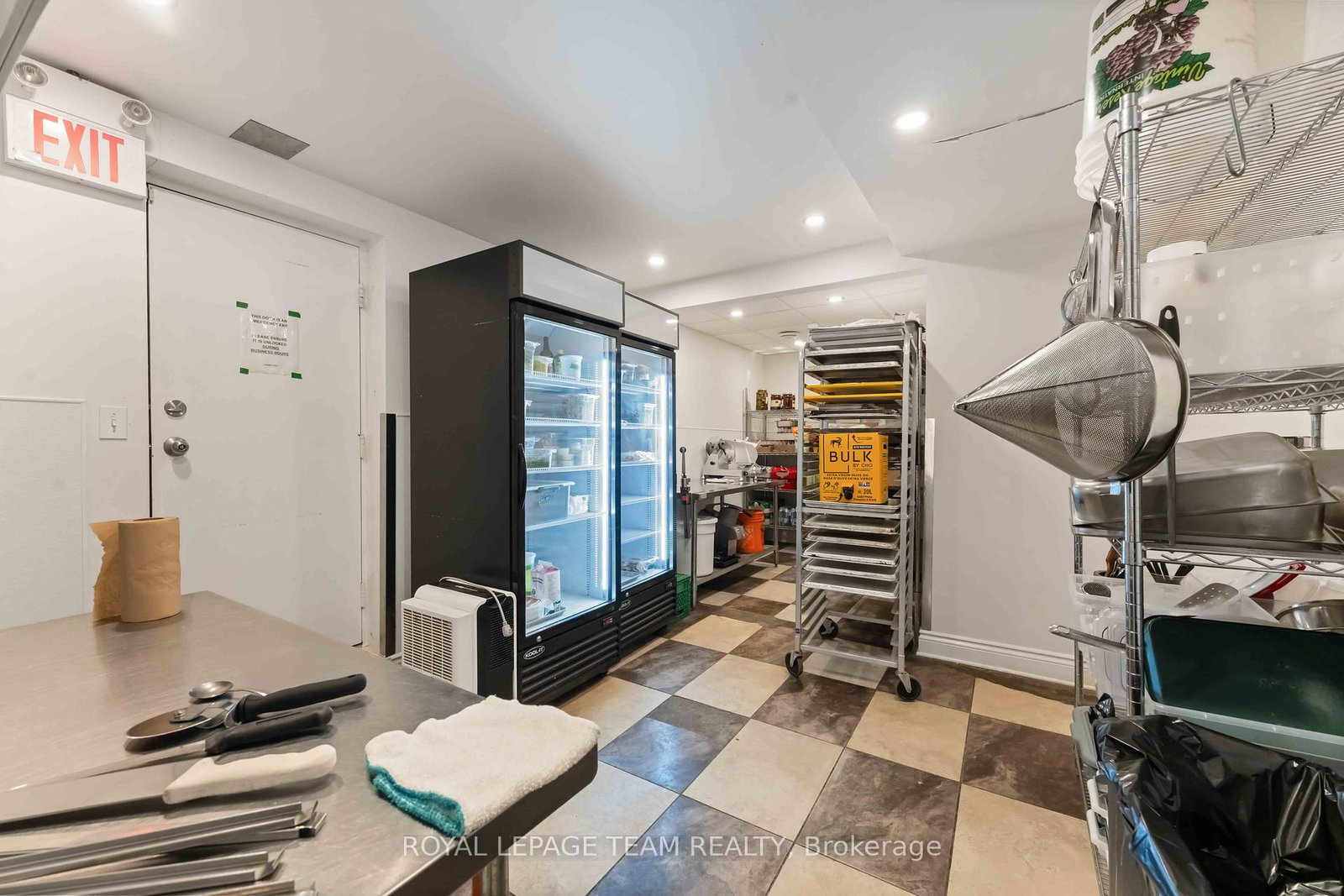 806 March Road E - Photo 18