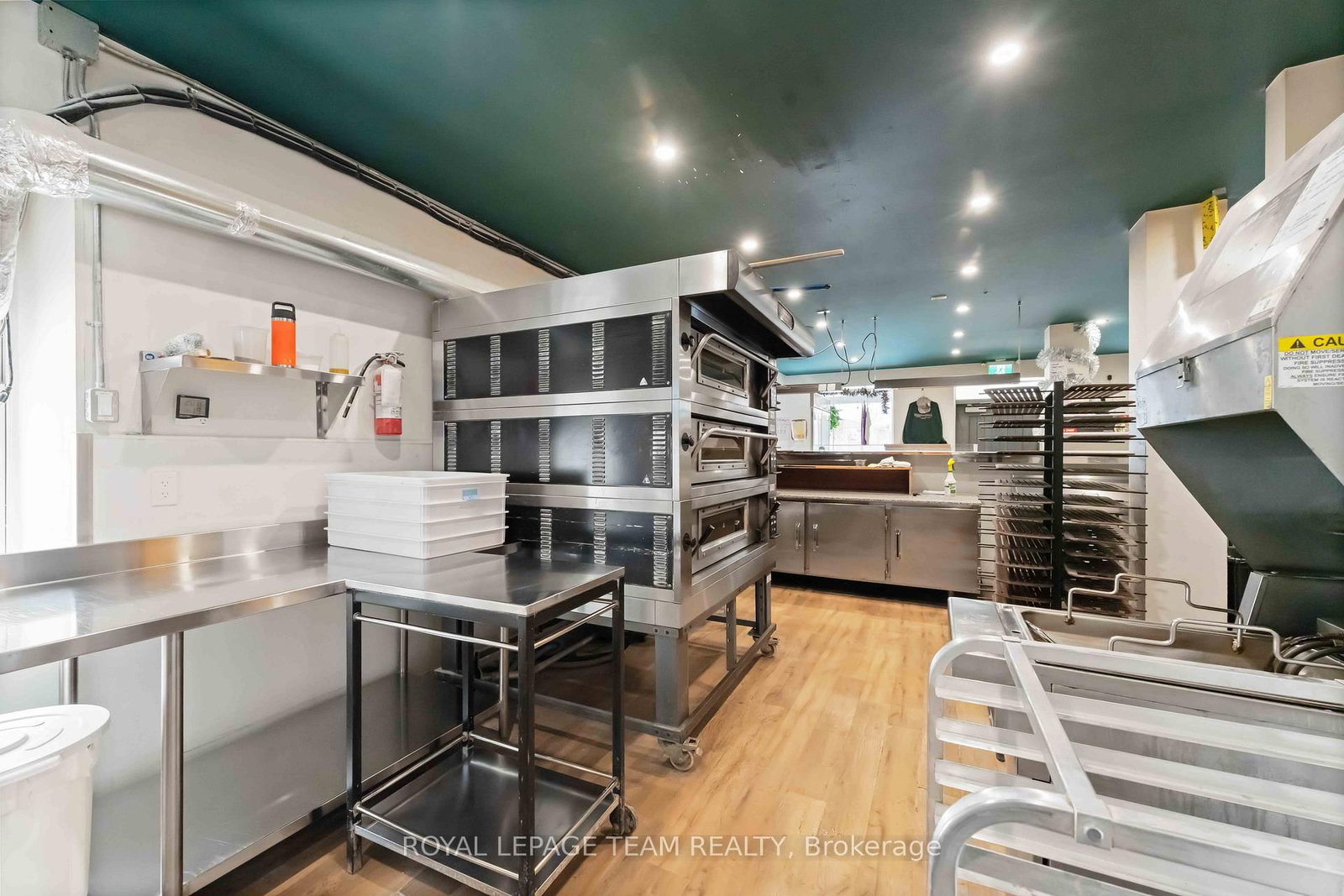 806 March Road E - Photo 22