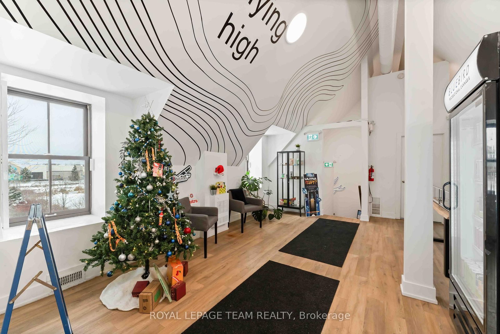 806 March Road E - Photo 8