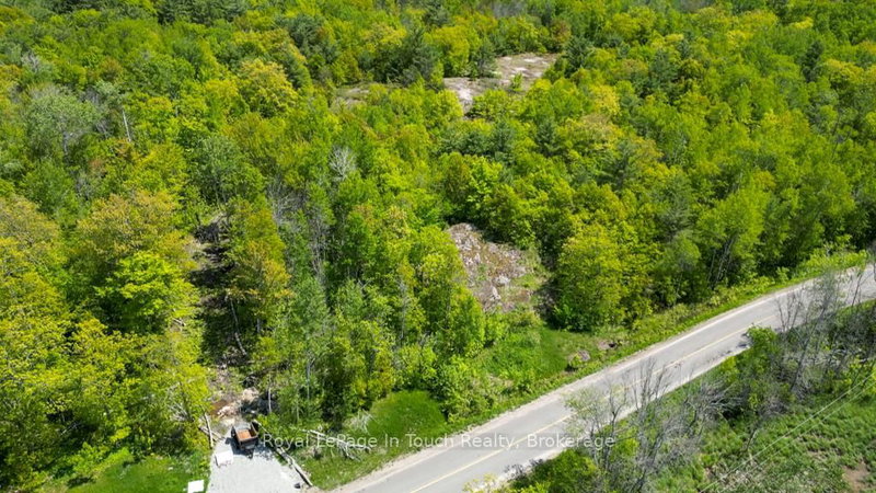 home for sale on 434 South Bay Road