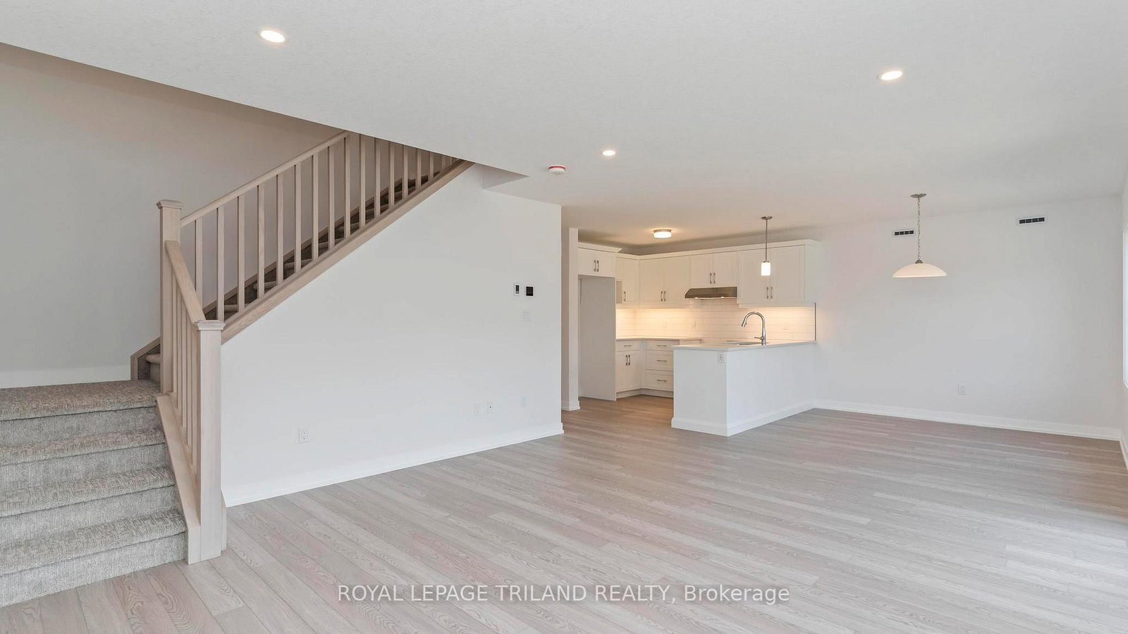 118 STYLES Drive • St. Thomas, ON photo 8