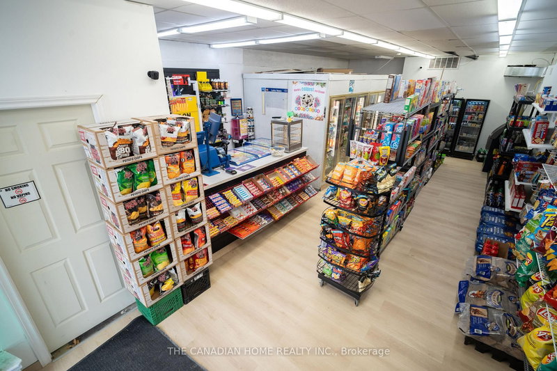 899 Main St E, Hamilton, L8M 1M4 | Image 3