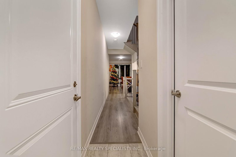 53 - 100 Hollywood Crt, Cambridge, N1R 8J8 | Image 3