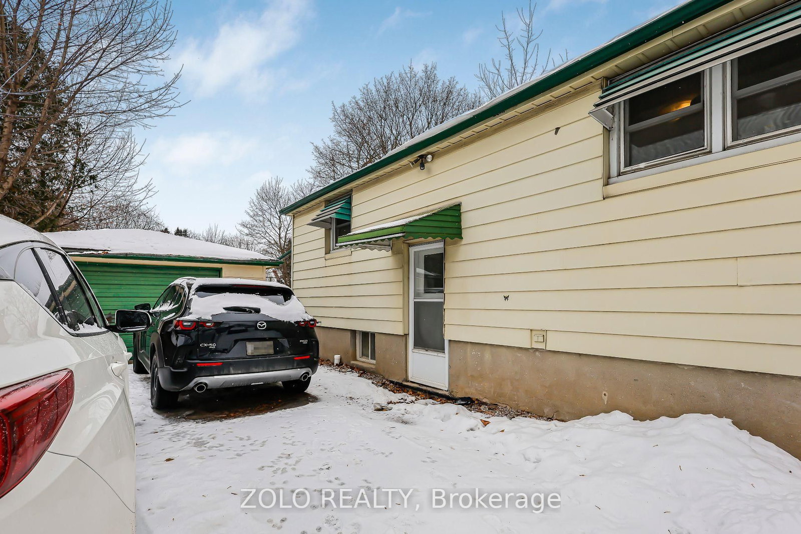 Listing Image 3