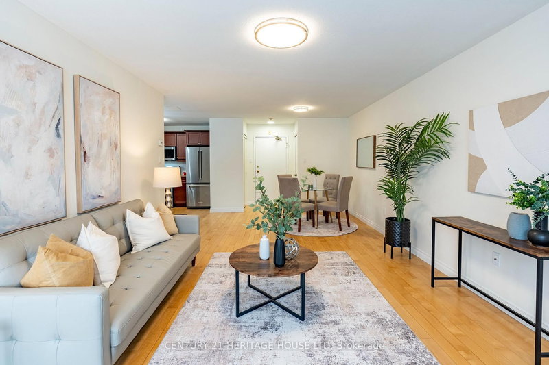 208 - 15 Hofstetter Ave, Kitchener, N2A 3Z7 | Image 2