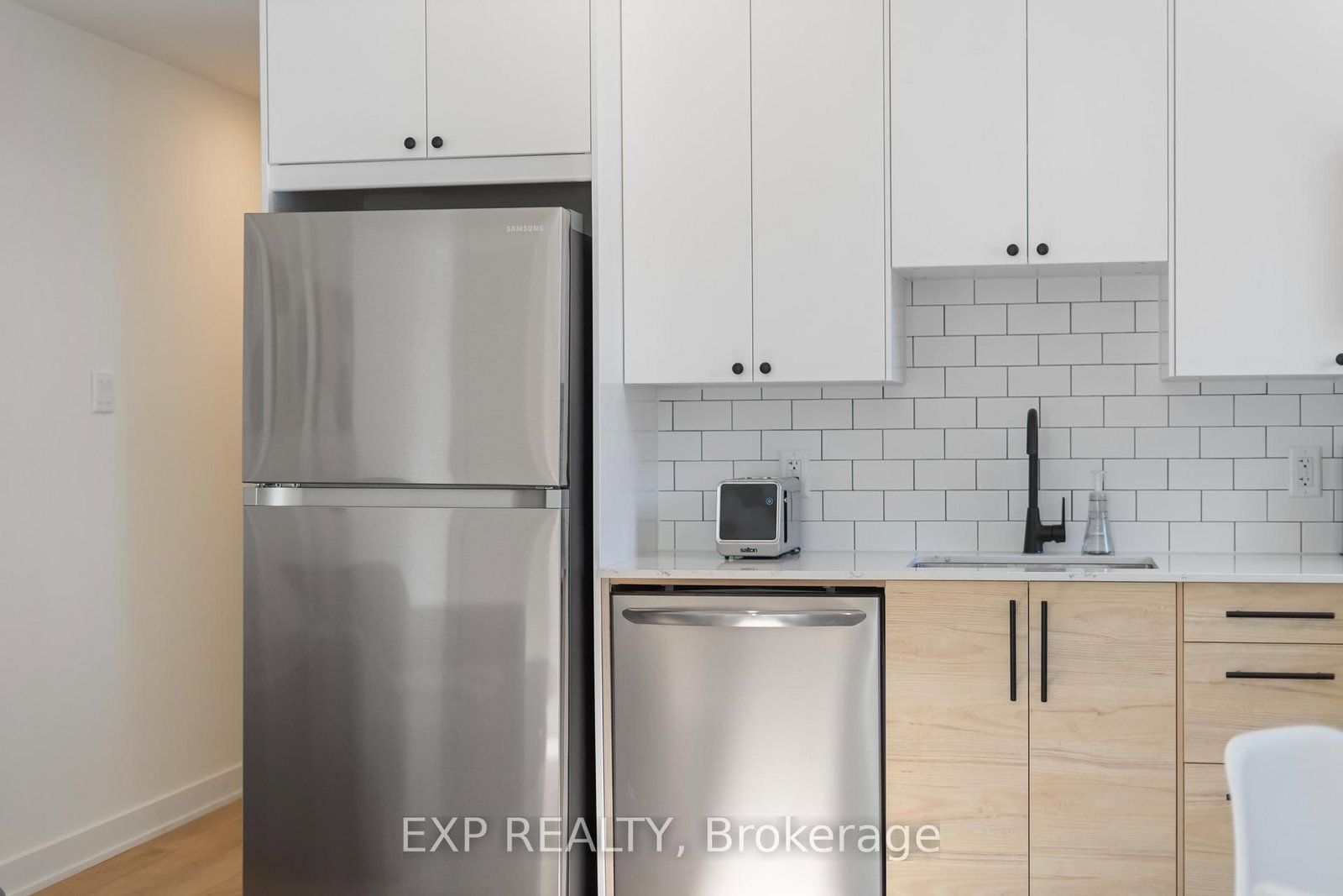 844 Connaught Avenue - Photo 18