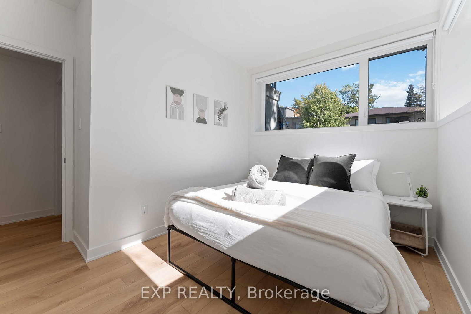 844 Connaught Avenue - Photo 29