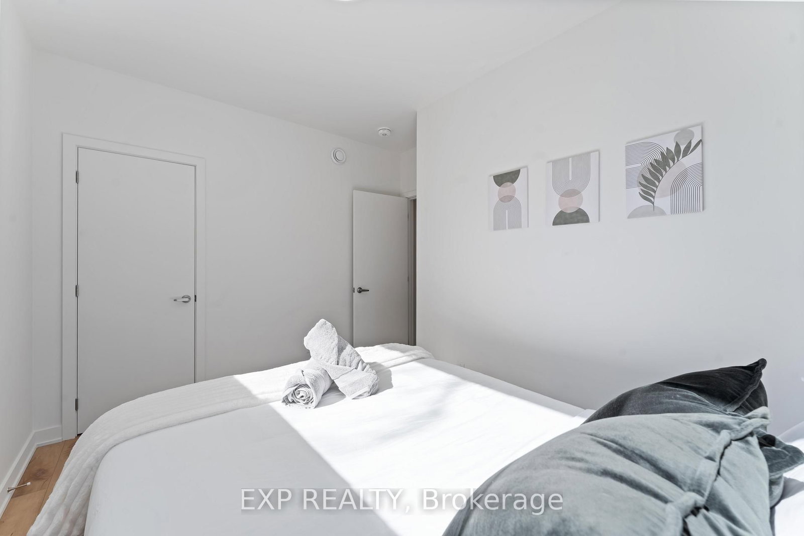 844 Connaught Avenue - Photo 30