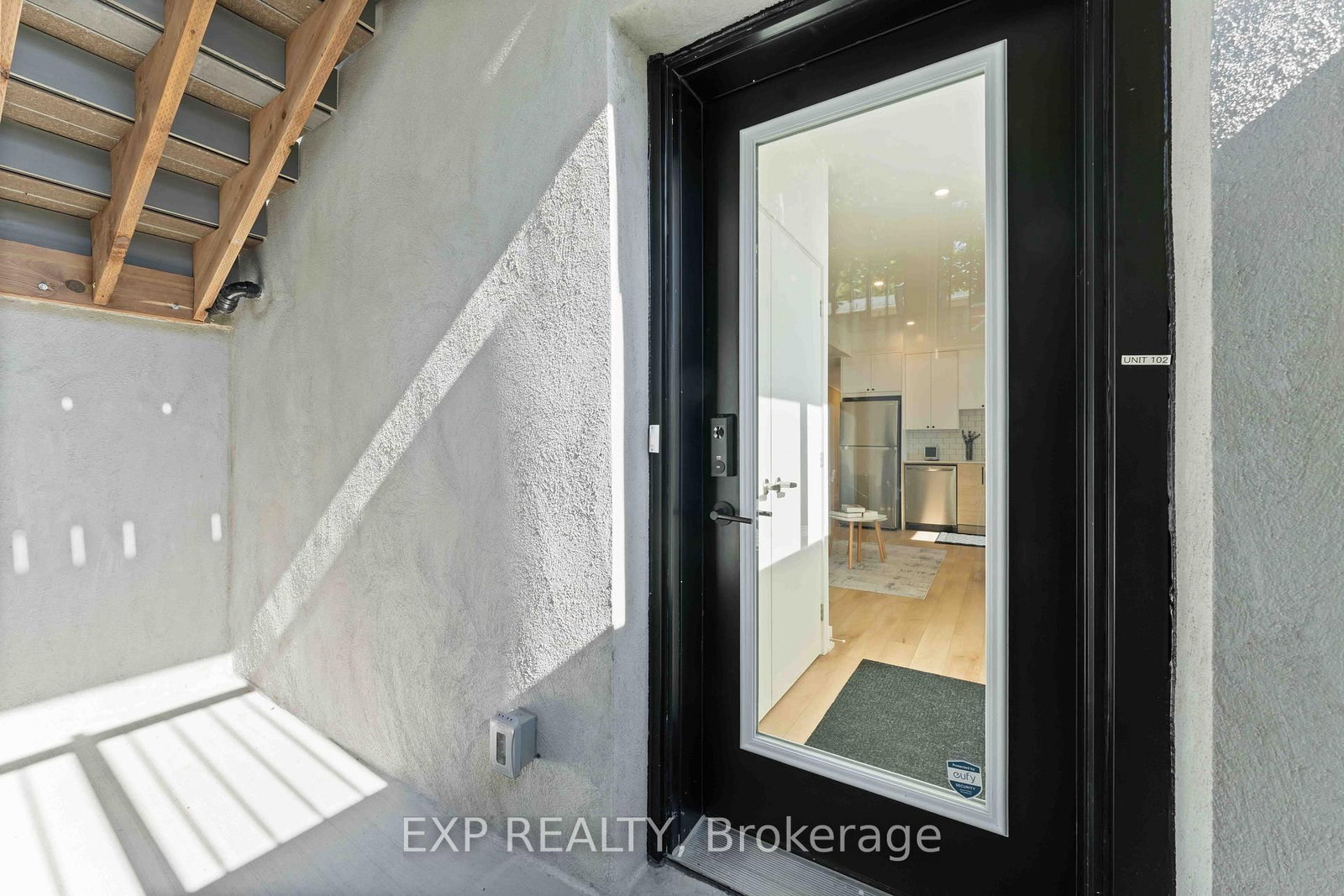 844 Connaught Avenue - Photo 32