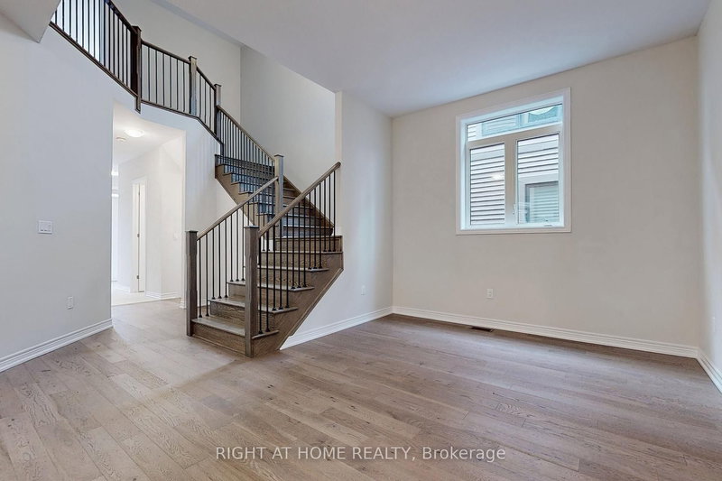 91 Starfire Cres, Hamilton, L8E 0K9 | Image 2