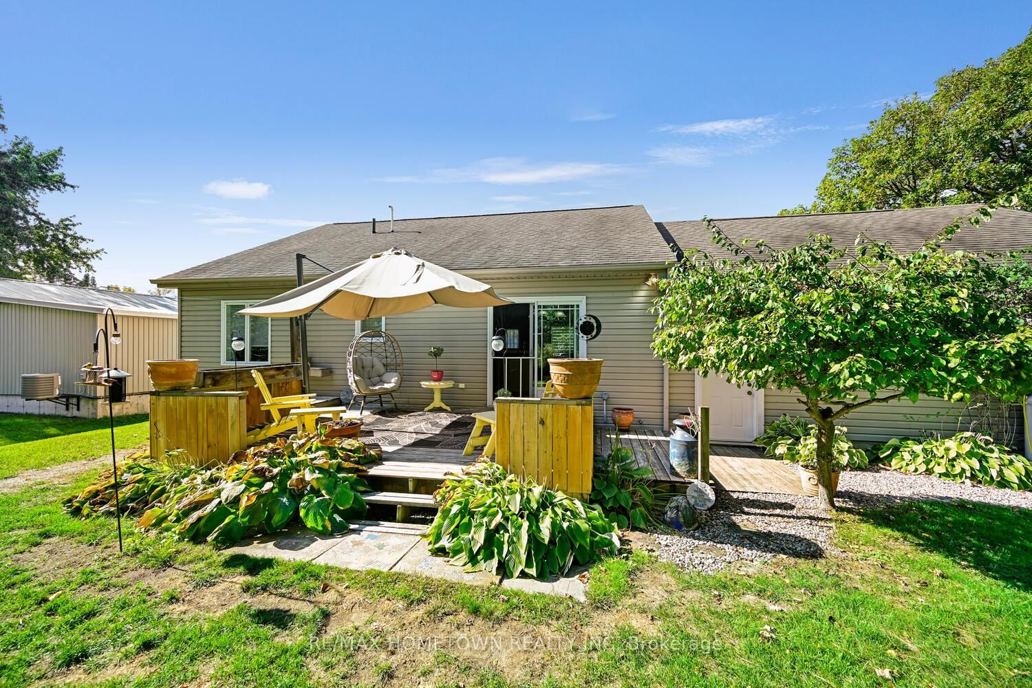 Detached House for sale at 8121 Main Street, Augusta, Ontario, K0G 1R0 - Augusta Twp - MLS: X12643094