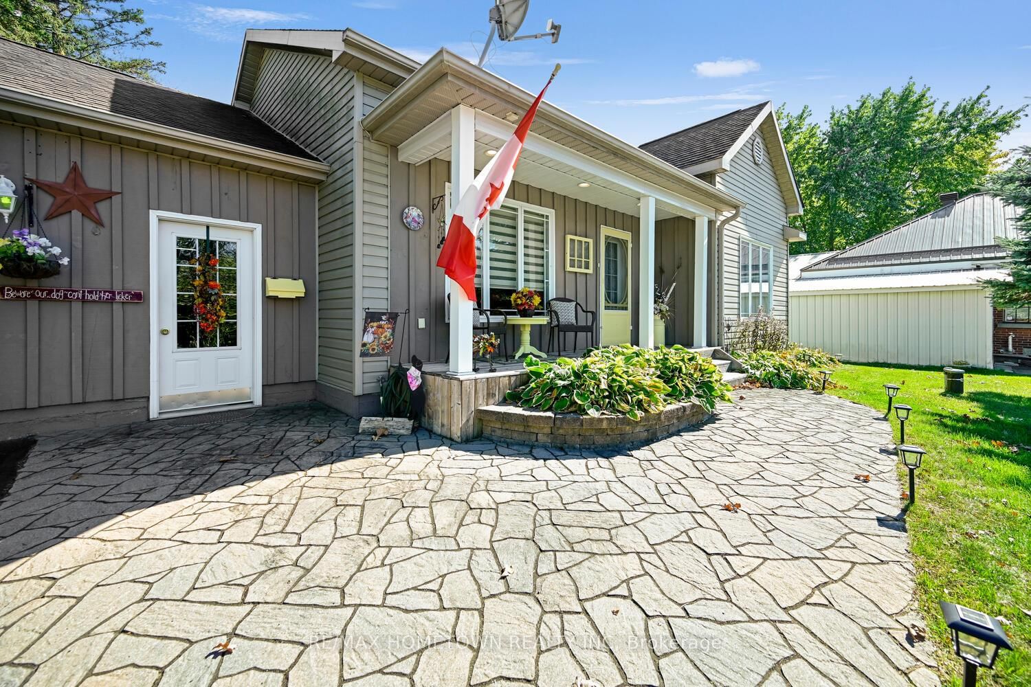 Detached House for sale at 8121 Main Street, Augusta, Ontario, K0G 1R0 - Augusta Twp - MLS: X12643094