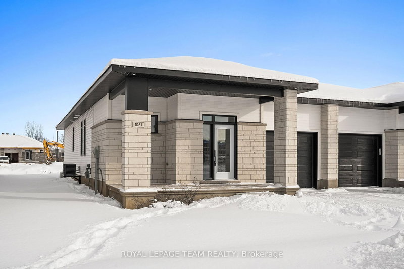 1051 Moore St, Brockville, K6V 0H1 | Image 3