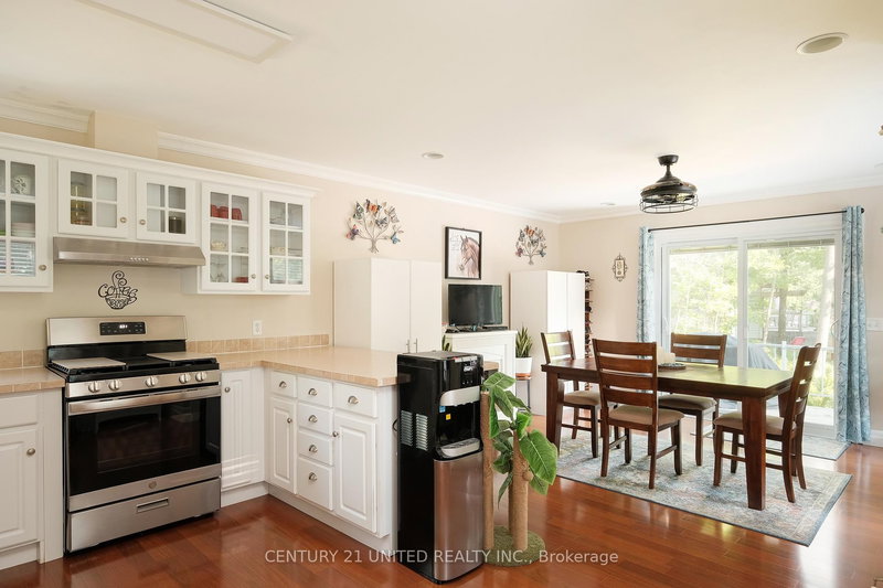 4 Rollies Bay Rd E, Curve Lake First Nation 35, K0L 1R0 | Image 2