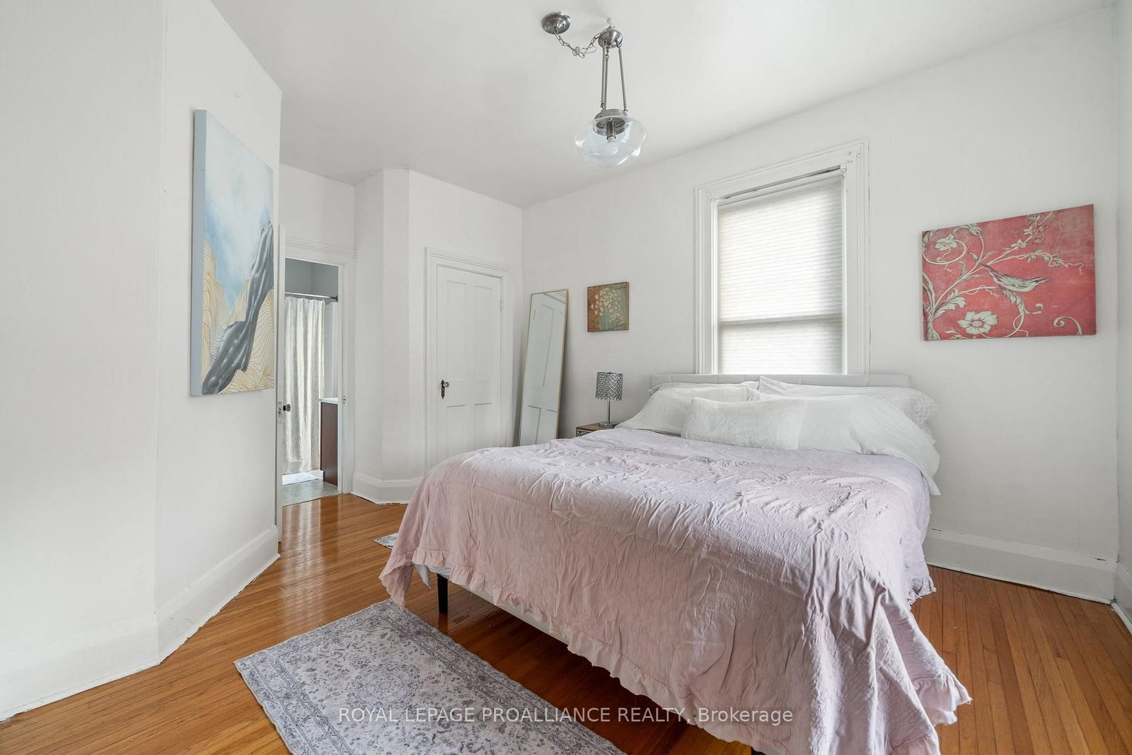 209 Centre Street N - Photo 20