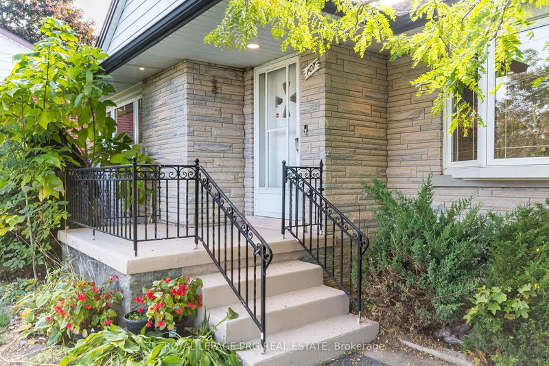 107 Weber St S, Waterloo, N2J 2A4 | Image 2