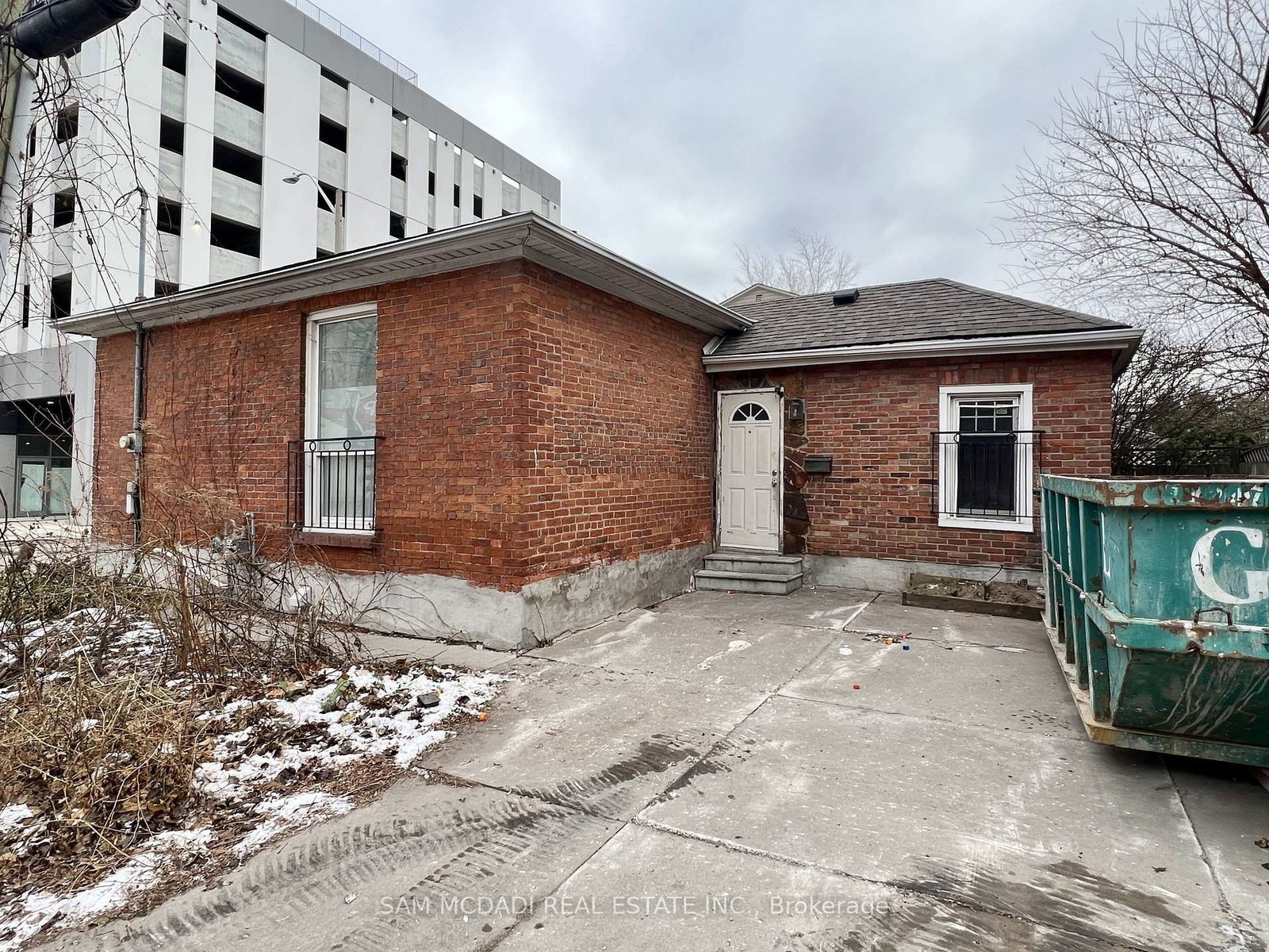 Listing Image 3
