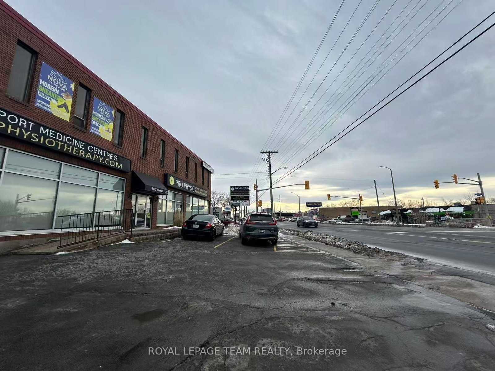 1695 Bank Street, Unit 201 - Photo 2