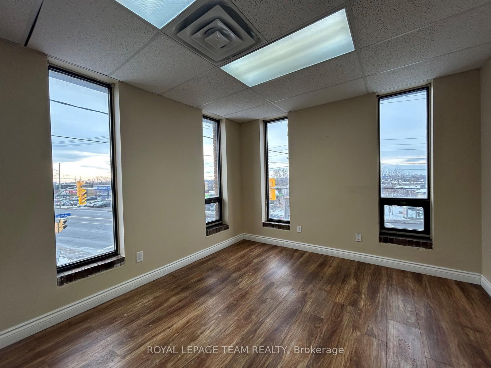 1695 Bank Street, Unit 201 - Photo 24