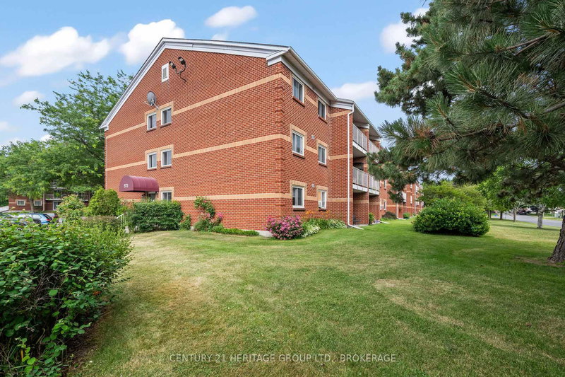 114 - 573 Armstrong Rd E, Kingston, K7M 8J8 | Image 3
