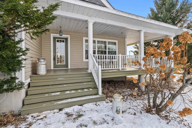 20306 Lochiel Street W