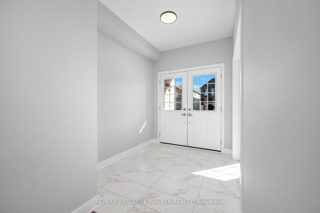 584 Paakanaak Avenue