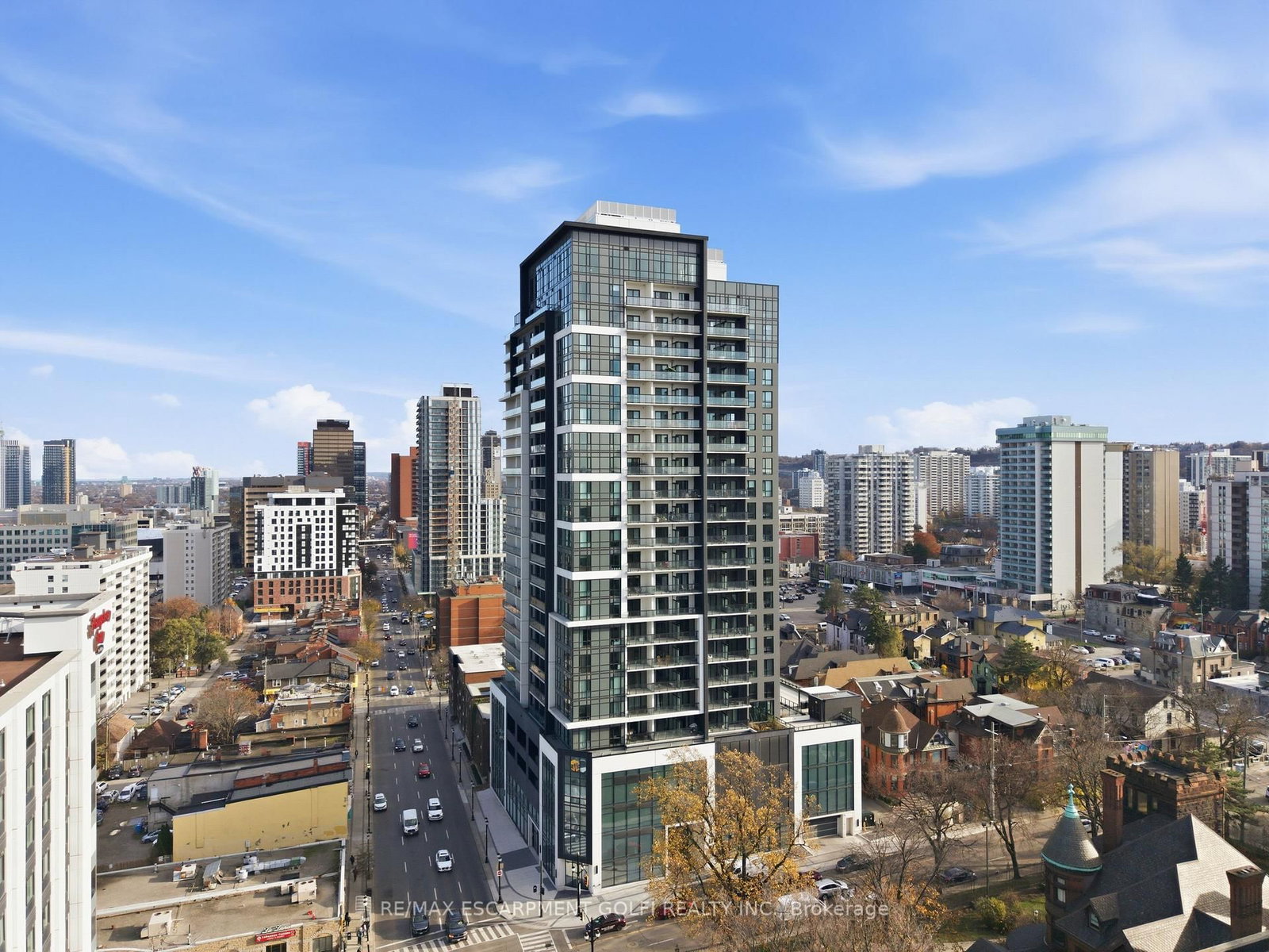 Condo for lease at 909-15 Queen Street, Hamilton, Ontario, L8P 0C6 - Central - MLS: X12648166