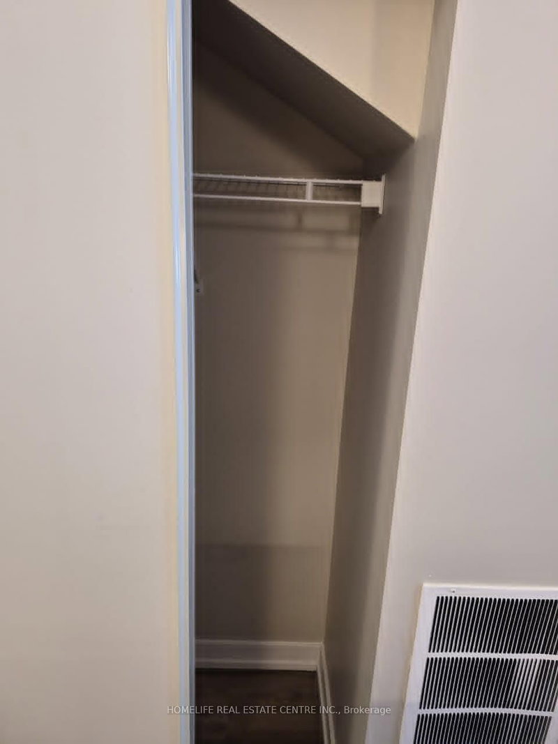 G2 - 20 Palace St, Kitchener, N2E 0J3 | Image 3