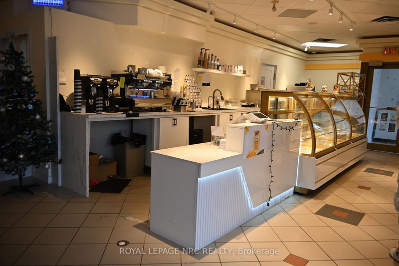 101 - 50 Lakeport Rd, St. Catharines, L2N 4P7 | Image 2