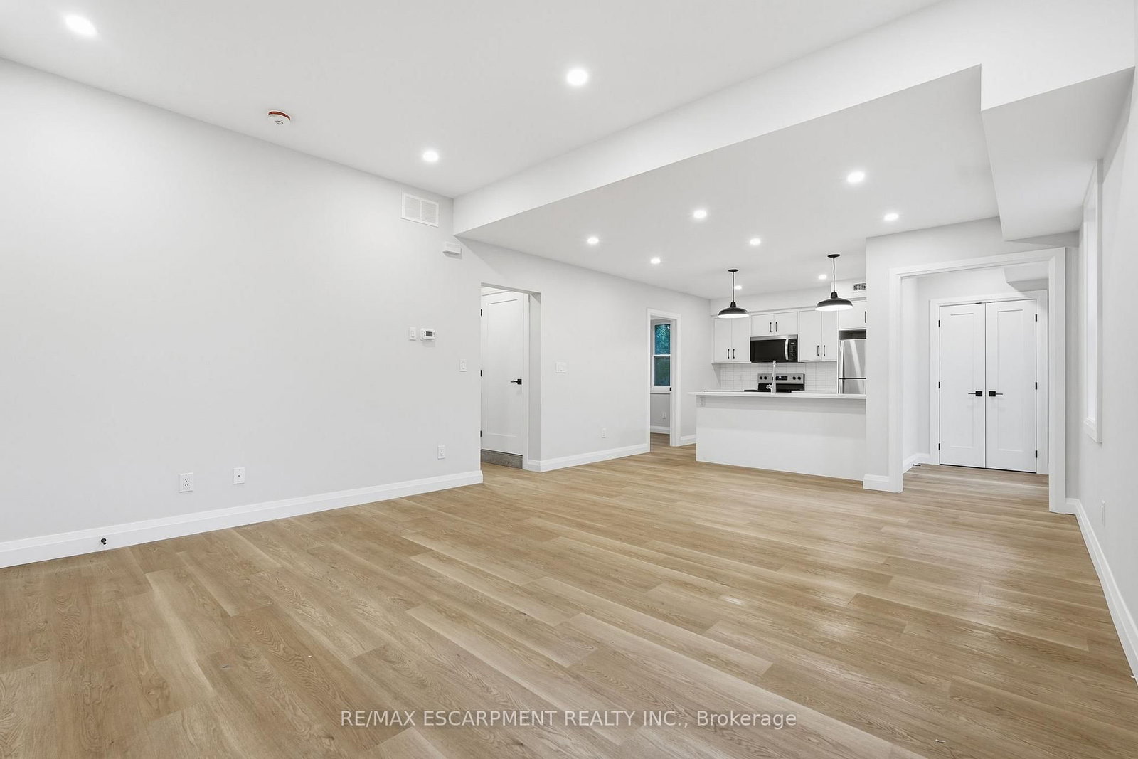 231 Park Street N, Unit 2 - Photo 12