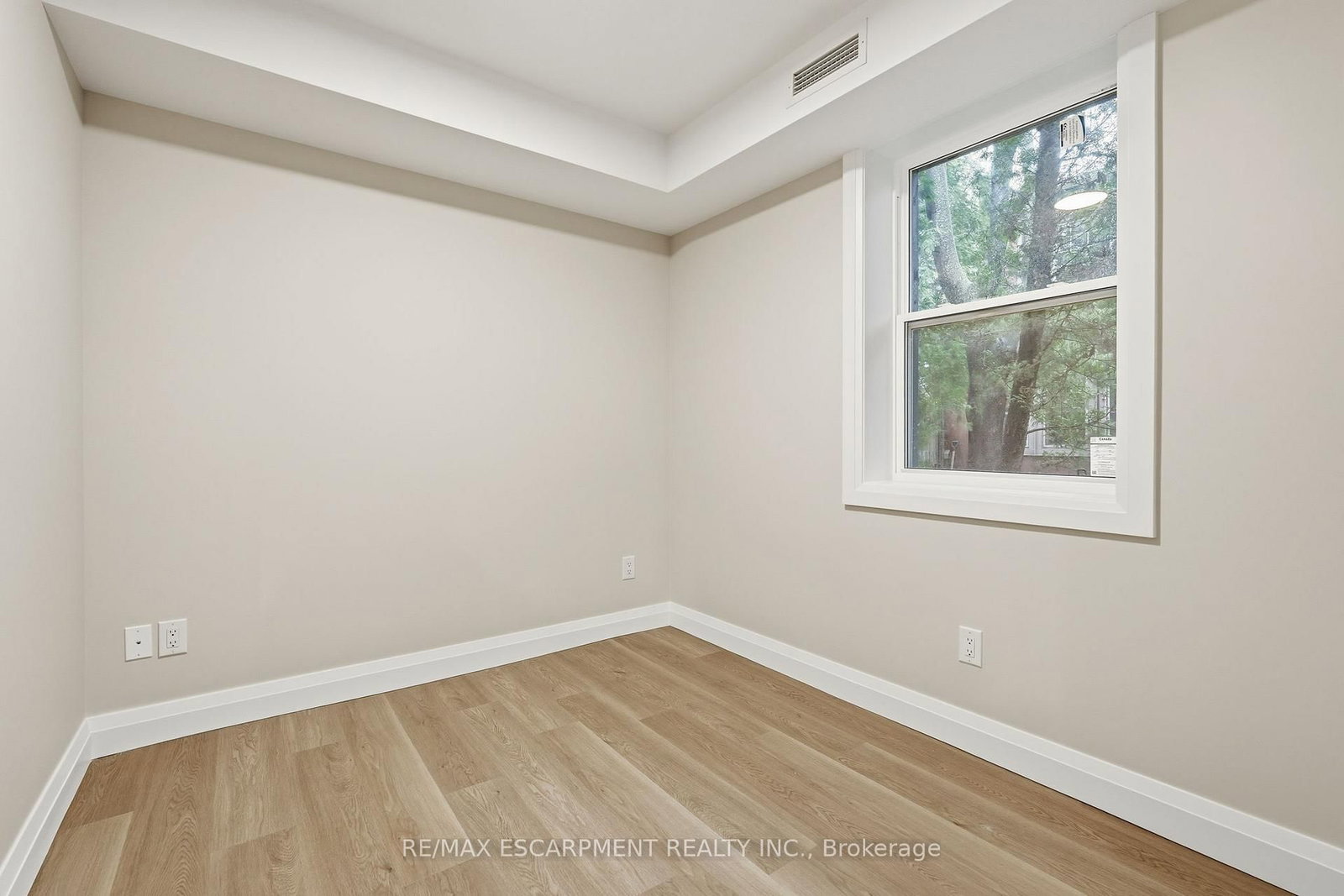 231 Park Street N, Unit 2 - Photo 13