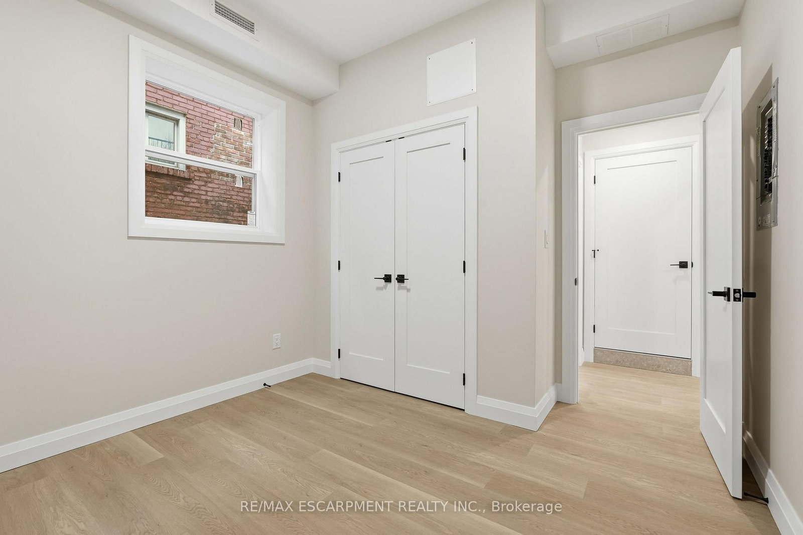 231 Park Street N, Unit 2 - Photo 16