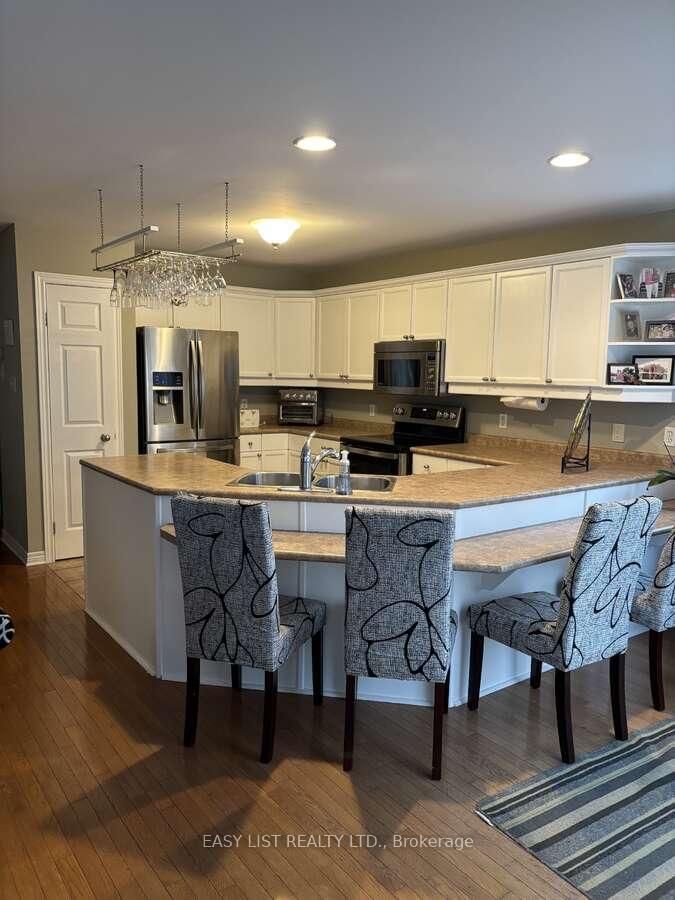 1758 Devos Dr, London North, N5X 4H9 | Image 3