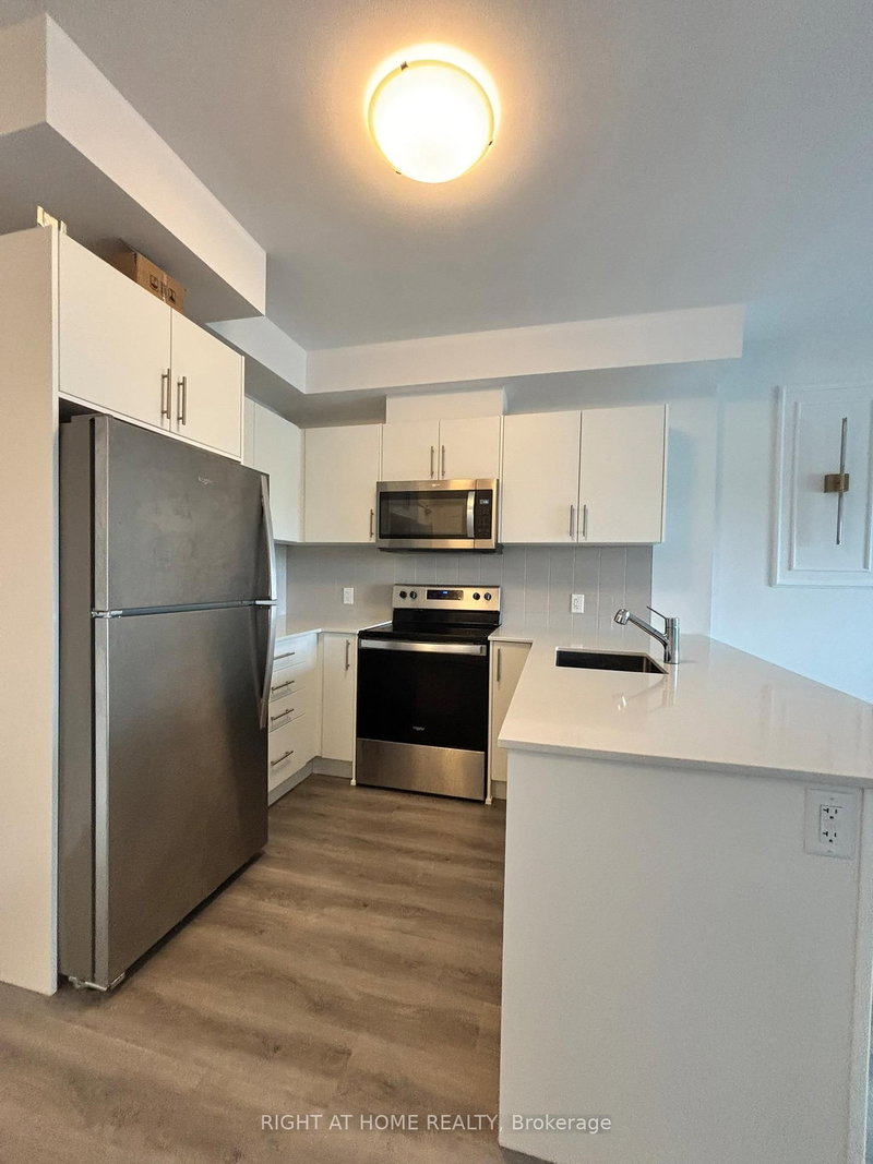 302 - 1000 Lackner Pl E, Kitchener, N2A 0L9 | Image 3