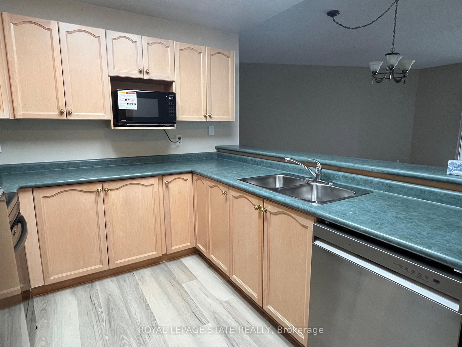 210 Main Street E • #203 • Haldimand, ON photo 16