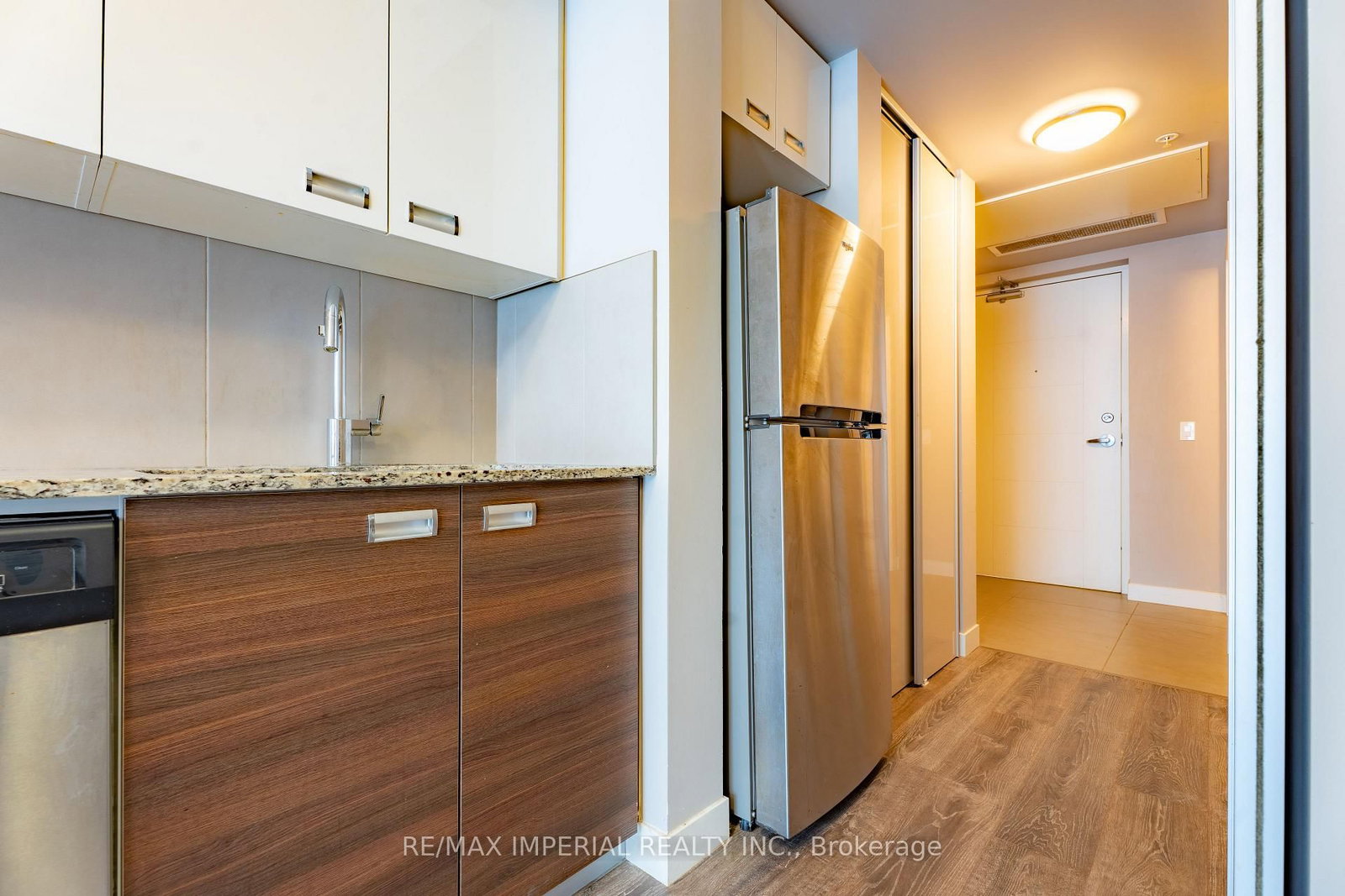 308 Lester Street, Unit 210 - Photo 10