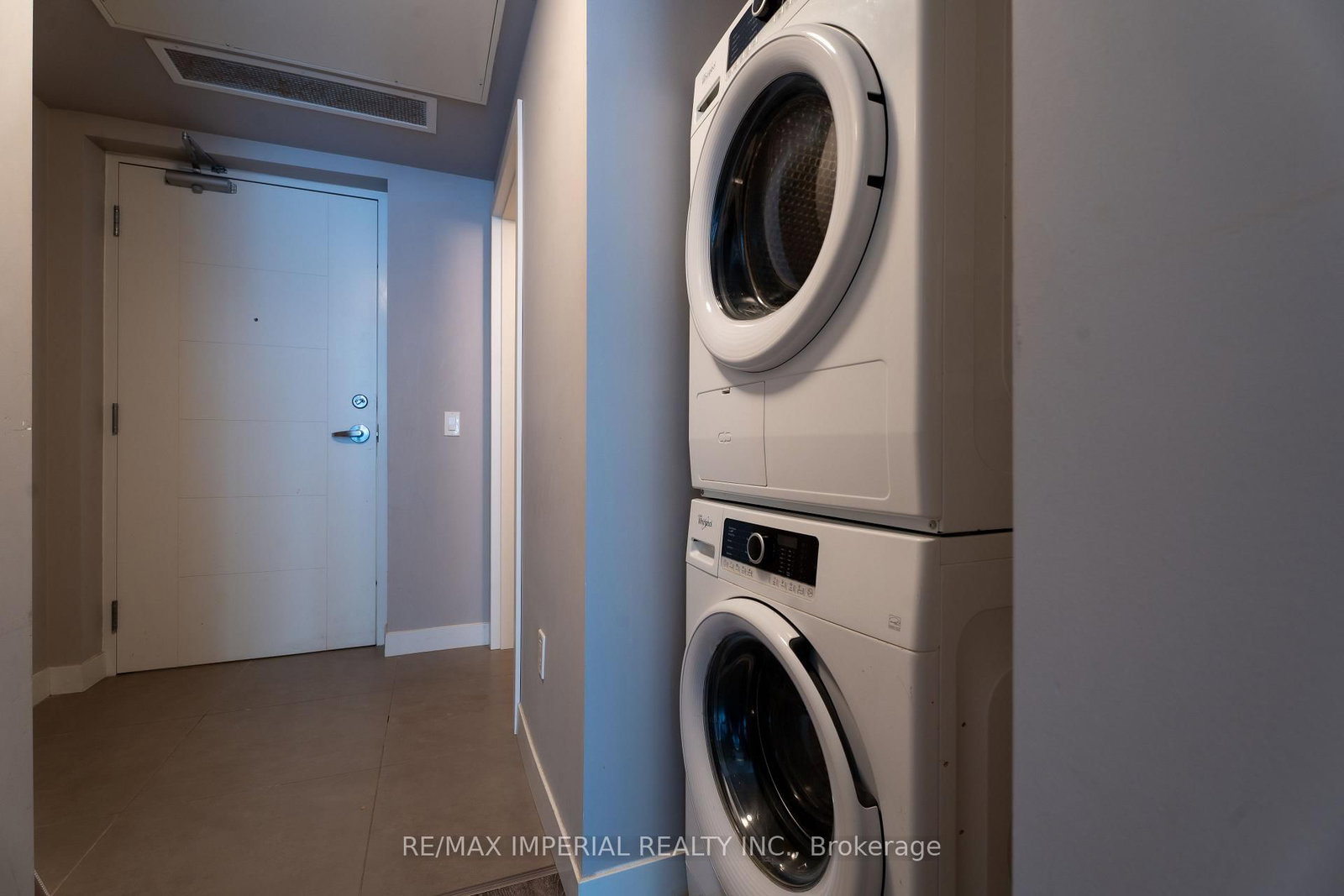 308 Lester Street, Unit 210 - Photo 16