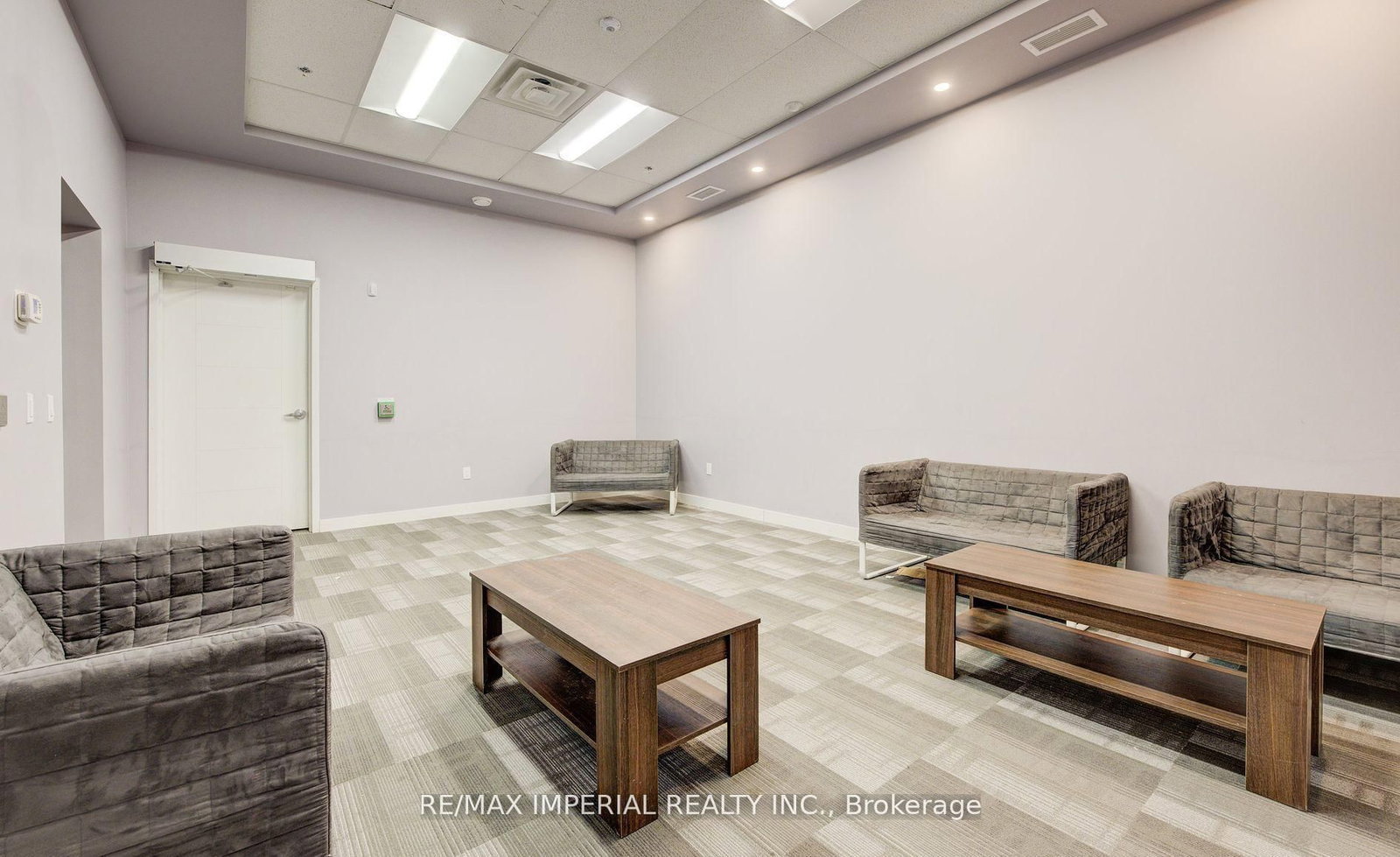 308 Lester Street, Unit 210 - Photo 18