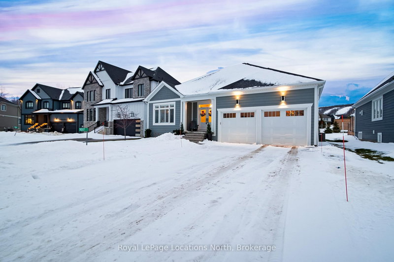 107 Stillwater Cres S, Blue Mountains, L9Y 4P5 | Image 3