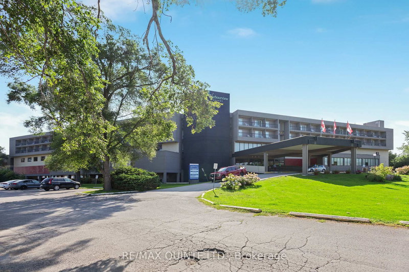 203 - 11 Bay Bridge Rd, Belleville, K8P 3P6 | Image 2