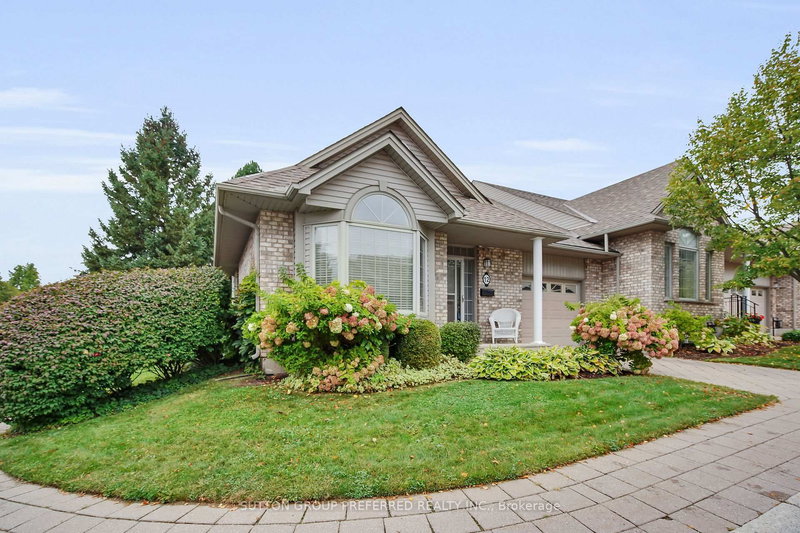 12 - 800 Commissioners Road W