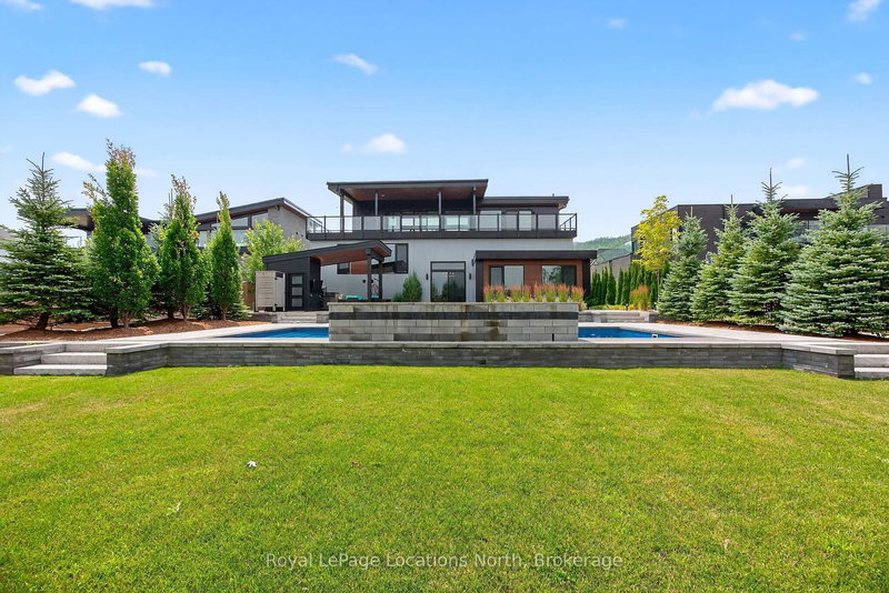 116 Courchevel Cres, Blue Mountains, L9Y 0V4 | Image 3