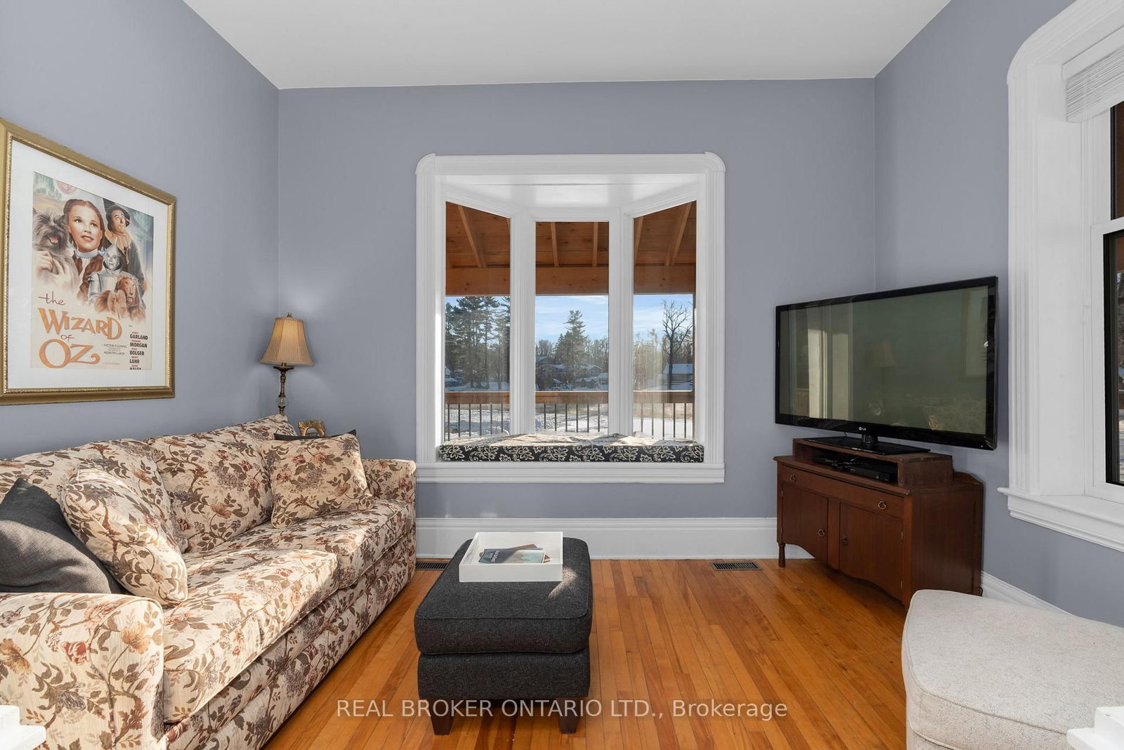 Listing Image 12