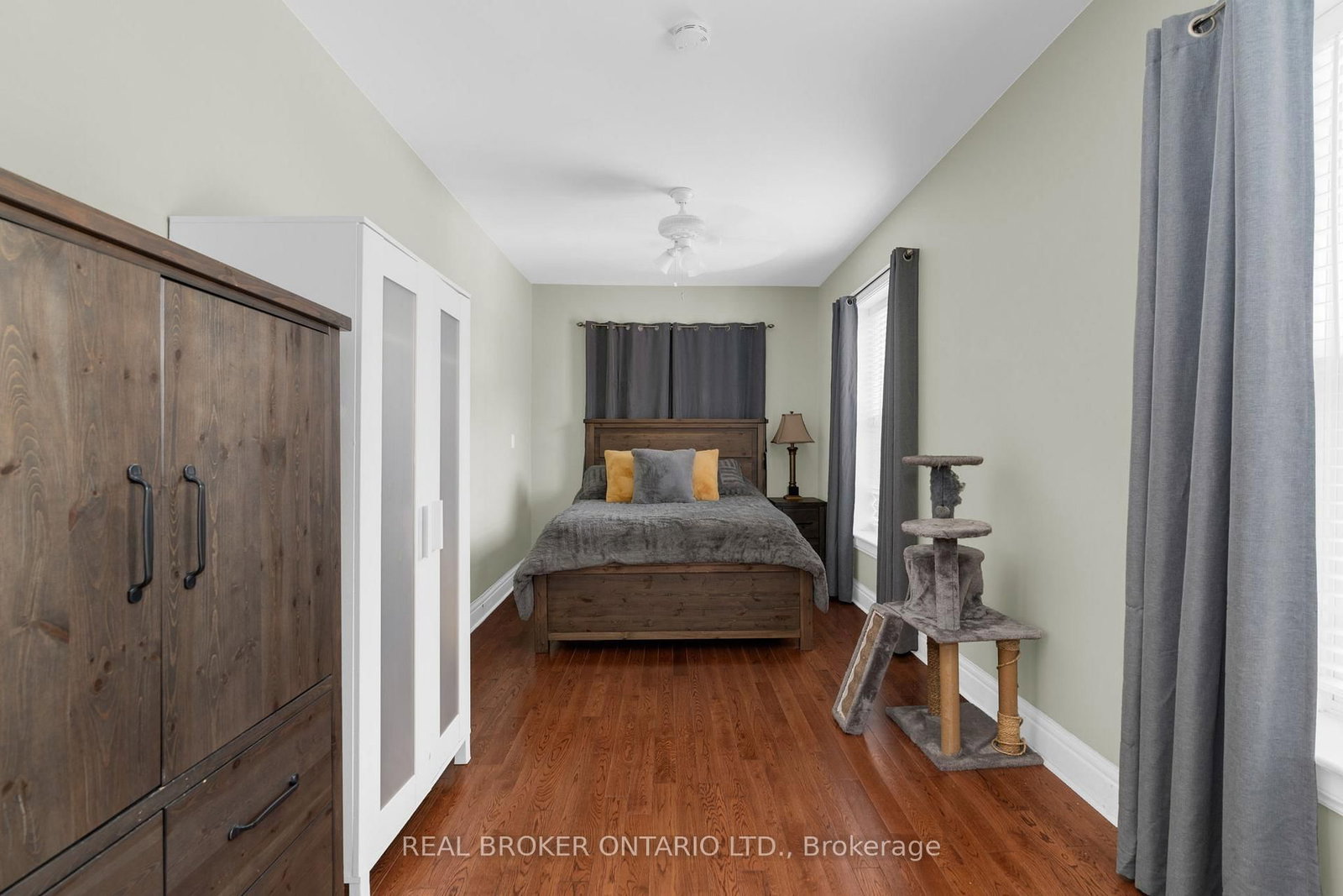 Listing Image 22