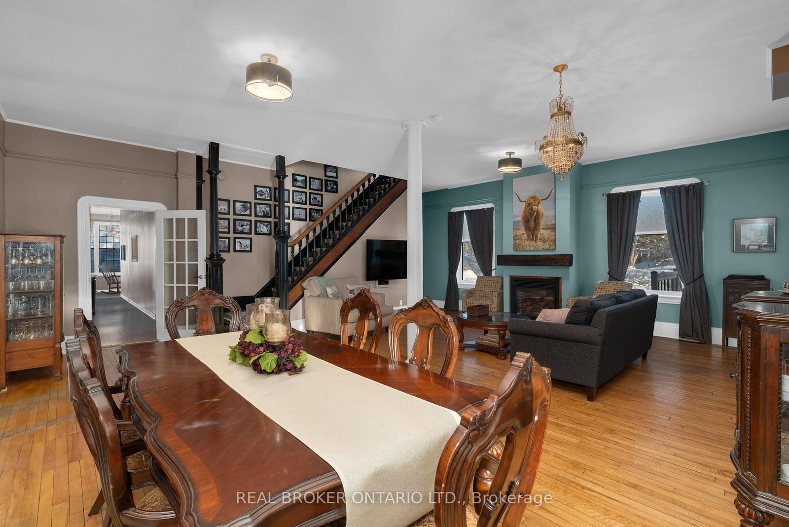 Listing Image 8