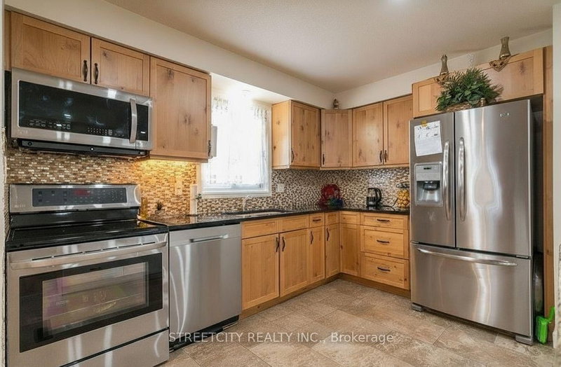 43 Renny Cres, London South, N6E 2C4 | Image 2