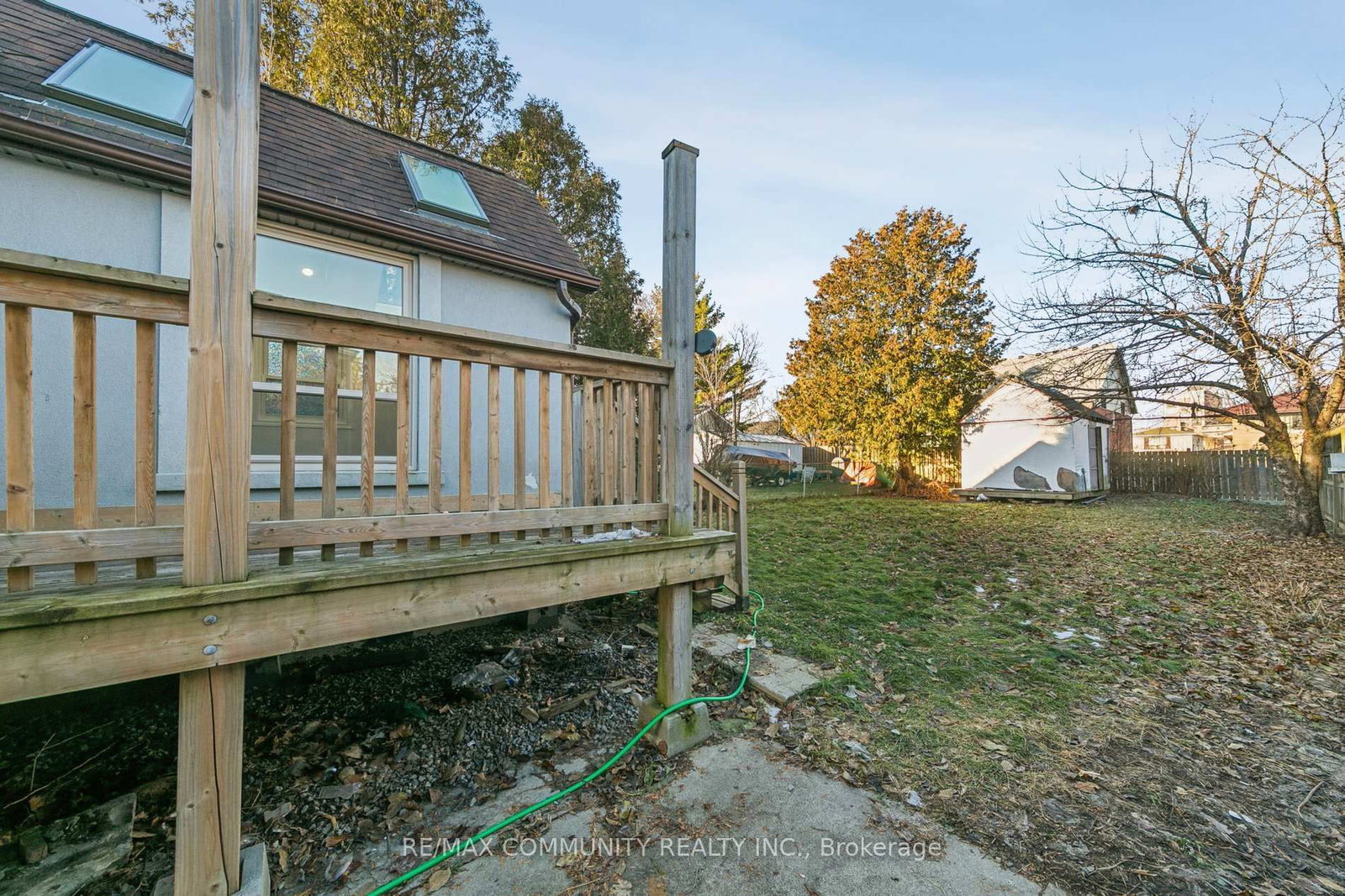 Listing Image 7