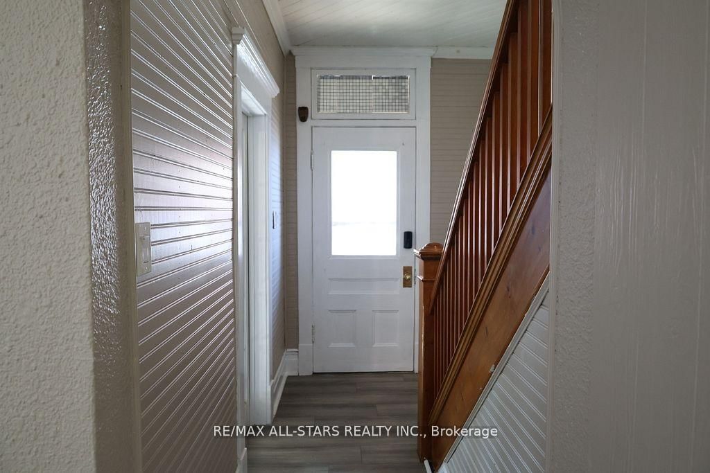 Detached House for sale at 280 Lansdowne Street, Peterborough, Ontario, K9J 1Y8 - Ashburnham Ward 4 - MLS: X12655688